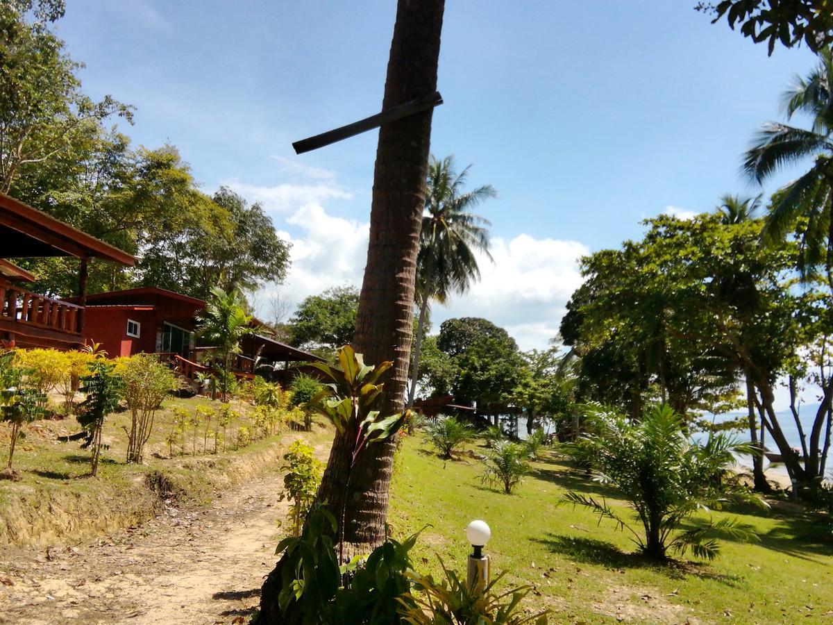 Kohjum Freedom Resort Koh Jum Exterior foto